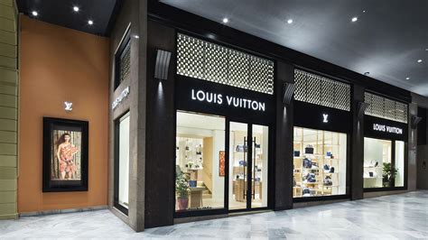 boutique louis vuitton bologna|louis vuitton bologna account.